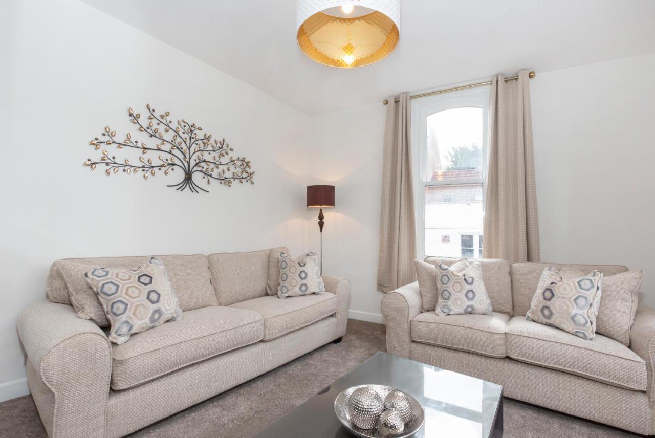 Apartment Portland Street With Free Parking York